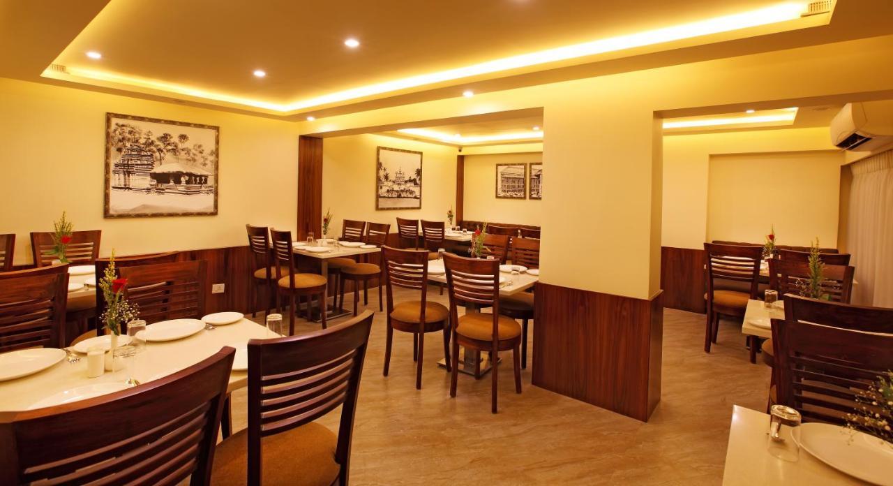 Hotel Rajdhani Panaji Buitenkant foto